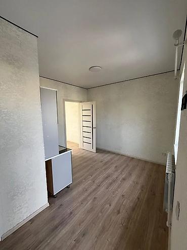 сниму однокомнатную квартиру: 30 м², 1 комната, Ак-Жар ж/м, Только парням — 6