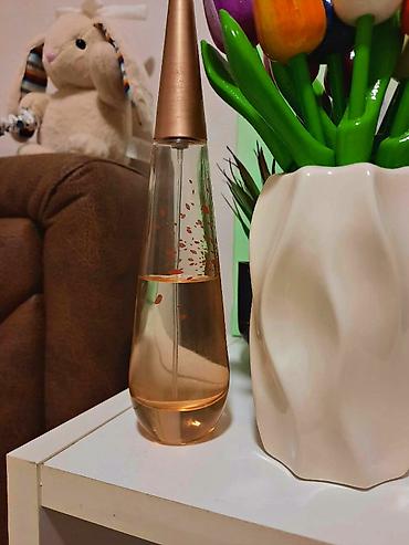 nuxe kozmetika: Issey Miyake L'Eau d'Issey Pure – 90 ml (oko 50 ml preostalo) — 1