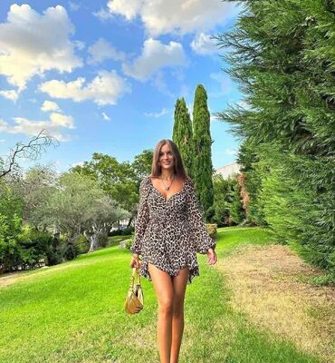 Haljine: Ženska mini haljina s animal printom - Kroj: kratka, lepršava mini — 9