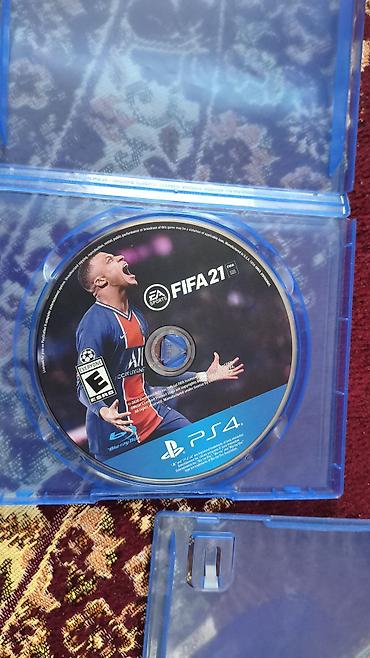 ош телевизор: PlayStation 4 (толстая версия) с комплектом аксессуаров и дисков. В — 3