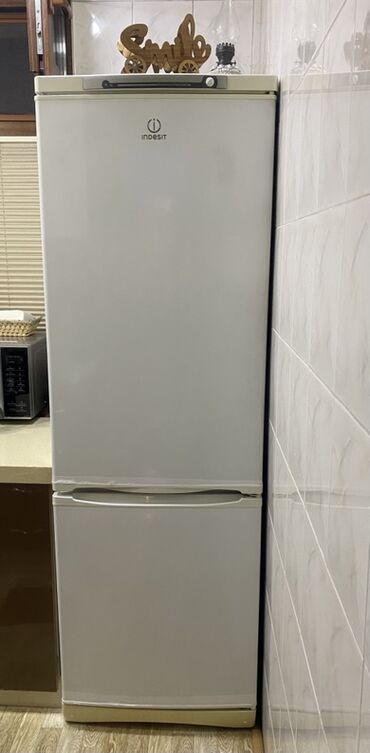 soyuducu hissələri: 2 qapılı Indesit Soyuducu Satılır, rəng - Ağ