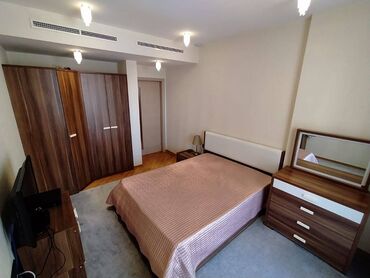 Uzunmüddətli kirayə mənzillər: Səbail rayonu, elit yaşayış kompleksi - “Port Baku”da 3 otaqlı mənzil — 17