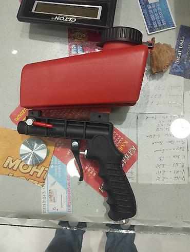 bıcaq seti: Qum püskürtmə tapançası (sandblasting gun) - Üst hissədə — 1