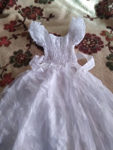 прокат бальных платьев: Бальное платье на девочку 7-11 лет