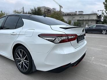 Транспорт: Toyota Camry: 2021 г., 2.5 л, Автомат, Бензин, Седан — 7