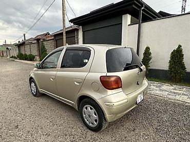 byd e1: Toyota Yaris: 2002 г., Автомат, Бензин, Хэтчбэк — 2