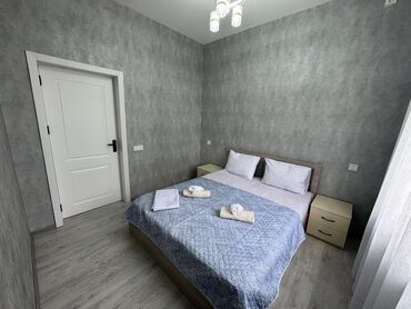 Günlük kirayə evlər: 100 kv. m, 4 otaqlı, Kombi, İşıq, Su — 20