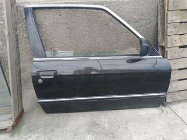 Автозапчасти: Передняя правая дверь BMW 1986 г., Б/у, цвет - Серый,Оригинал