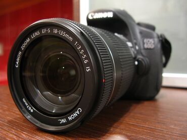 Фотоаппараты: Продается в отличном состоянии Canon 60d+16gb флешка+ремень+сумка