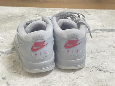 rf 3: Мужские кроссовки, 41.5, Air Jordan, Новый, цвет - Серый, Самовывоз — 3