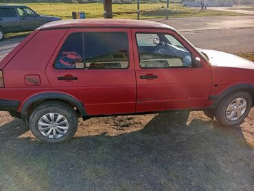 срочная продажа авто по низким ценам: Volkswagen Golf: 1989 г., 1.8 л, Механика, Бензин, Седан