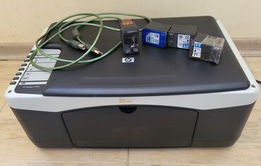 hp komputer: Printer HP Deskjet F2180 işləkdir . Problemi rəngli katrici görmür
