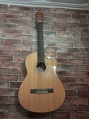 mikrafon shure sm58: Cxolu ile birlikde satilir