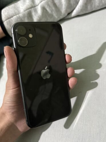 Apple iPhone: IPhone 11, Б/у, 128 ГБ, Черный, Защитное стекло, 89 % — 2