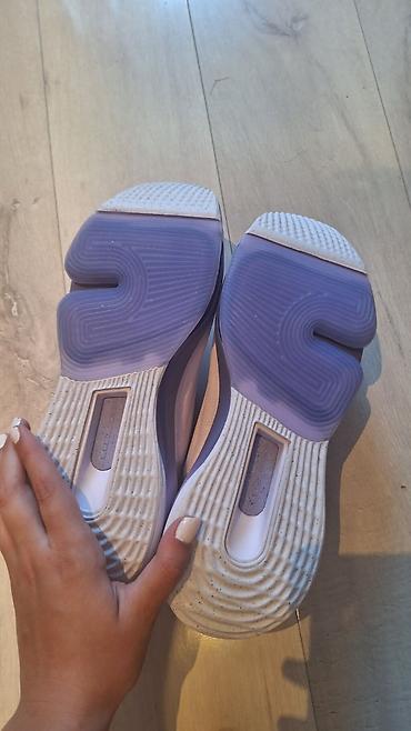 ysl roze: Nike versais – ženske patike za trčanje - Model: Nike versaid (šifra — 3