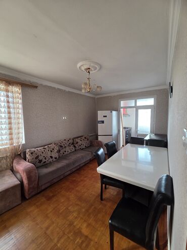 квартира в аренду в баку: M.Nerimanova yaxin Mona Liza rest.yani 5/5.,1 otaqdan 2 ye duzelme