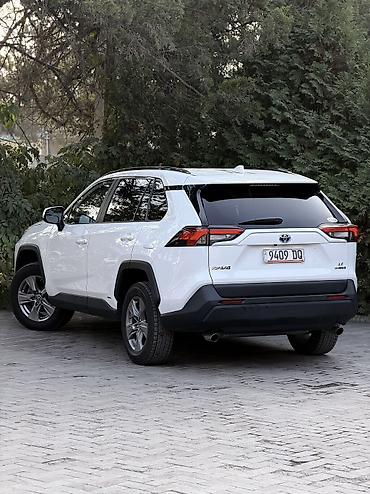 rav4 xse: Toyota RAV4: 2022 г., 2.5 л, Автомат, Гибрид, Внедорожник — 4