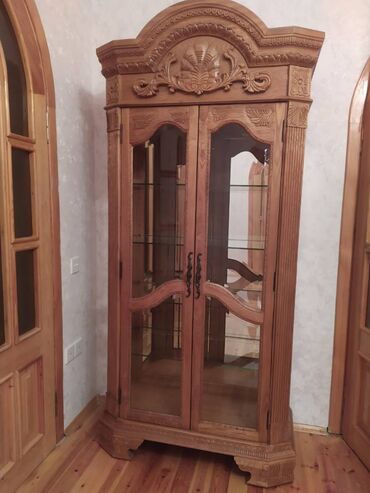 Uzunmüddətli kirayə mənzillər: Nəsimi rayonu,28 may metro çıxışında,4 mərtəbənin,4-cü mərtəbəsində,2 -da lalafo.az — 10 Uzunmüddətli kirayə mənzillər: Nəsimi rayonu,28 may metro çıxışında,4 mərtəbənin,4-cü mərtəbəsində,2 — 10