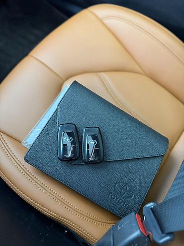 Toyota: Toyota Avalon: 2021 г., 2 л, Гибрид — 26