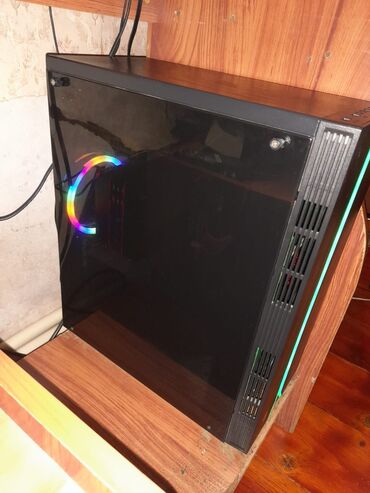 Masaüstü kompüterlər və iş stansiyaları: Manitor msi 24, 144gz oyun ucun.ram 16 core i7 3770.vidiokart rx 560 4 — 3