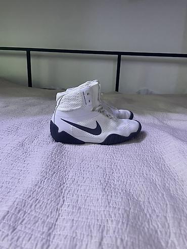 nike voodoo: Мужские кроссовки, 37, Nike, Б/у, цвет - Белый, Самовывоз, Платная доставка — 1