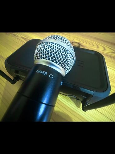 mikrofon sa zvucnikom: Shure sm58 original ideal veziyyetde qirilmayna ve azerbaycanda en