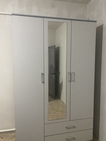 чемодан набор для рисования: Шифоньеры