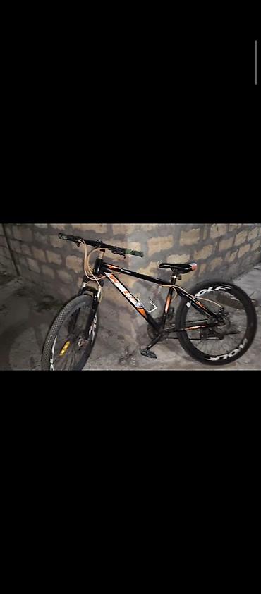 cd disk: MTB tipli dağ velosipedi - Geniş, yüngül alüminium hardtail çərçivə – — 1