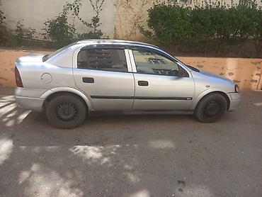 Opel: Opel Astra: 1.6 l | 1999 il 404000 km Sedan — 7