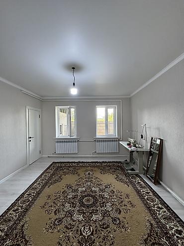 Продажа коттеджей и домов: ✨ Продаётся дом в с. Сокулук ✨ 🏡 Характеристики: • Участок - 9,4 — 9