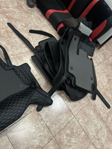 Полики: 5D Экокожа Полики Для салона цвет - Черный, Новый, Самовывоз — 8