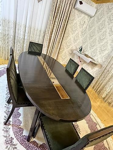 Masa və oturacaq dəstləri: Oval formal masa və 4 stul dəsti - Dizayn: Oval formalı, tünd ağac — 4