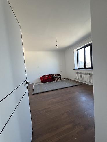 Долгосрочная аренда домов: 180 м², 5 комнат — 16