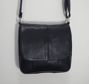 чёрная сумка: Сумка Натуральная кожа В наличии остался только чёрный цвет размер