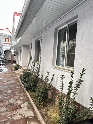 Долгосрочная аренда домов: 400 м², 9 комнат — 4