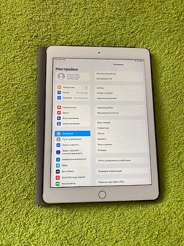Планшеты: Планшет, Apple, память 32 ГБ, 9" - 10", Wi-Fi, Б/у, Детский цвет - Серебристый — 4
