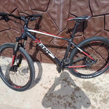 велосипед рама s: Giant atx 0 2020
рама М 
колеса 27.5
в хорошем состоянии
