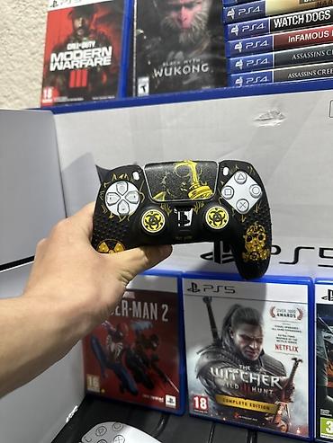 пс 5 slim: Sony ps 5 slim + 700 игр + две подписки на год. Новое состояние, две — 5