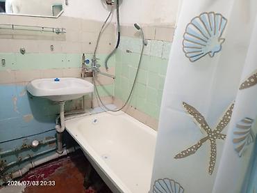 Продажа квартир: Продаётся просторная 4-комнатная квартира в Бишкеке 📍 Курманжан — 17
