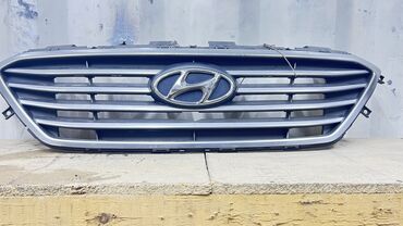 Решетки, облицовки: Решетка радиатора Hyundai 2016 г., Б/у, Оригинал