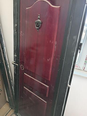 Metall çərçivəli giriş qapısı - Material: möhkəm metal karkas