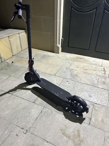 elektrikli scooter işlənmiş: İşlənmiş Elektrik samokat 8", 351 - 500 Vt, 16 - 25 km/s