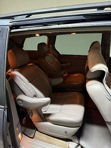 Toyota: Toyota Sienna: 2010 г., 3.5 л, Автомат, Газ, Минивэн — 6