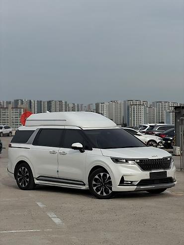 Kia: Kia Carnival: 2022 г., Минивэн — 13