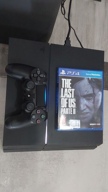 прокат плейстейшен 4: Playstation 4 - 1 origianl pult - 1 oyun hediyye Ideal vəziyyətdə
