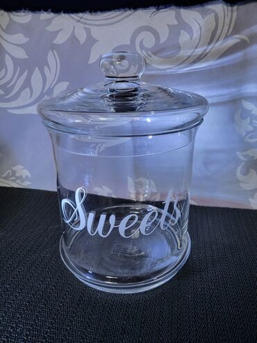 Ostalo posuđe: Bombonijera nova veca,staklena Nemacka. Nova,sve na njoj odsjaj od — 1