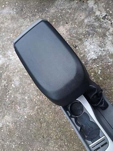 fox amortizeri: NASLON ZA RUKU ZA FORD FOCUS OD 2008. DO 2011. GOD. | Naslon za ruku — 5