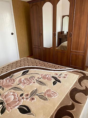 квартира без хазаен: 3 комнаты, Асанбай мкр Собственник, Только девушкам, от 1 года, С мебелью полностью — 1