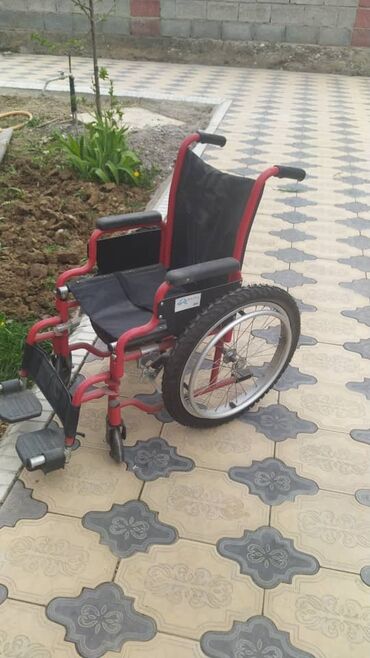 Инвалидные коляски: Продаётся б/у детская инвалидная коляска