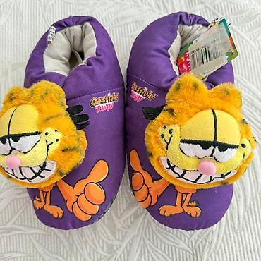 Детская обувь: Ev tərlikləri Məhsul: Garfield temalı ev tərlikləri. - Rəng — 1